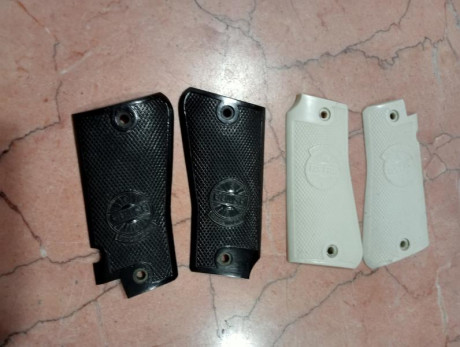 Sólo quedan este par de cachas 40 € 00