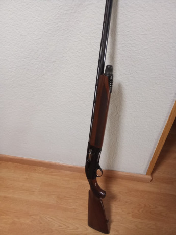 Buenas tardes, un compañero me ha pedido que ponga a la venta su escopeta Beretta Urika 391, tiene cañon 01
