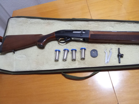 Buenas tardes, un compañero me ha pedido que ponga a la venta su escopeta Beretta Urika 391, tiene cañon 10