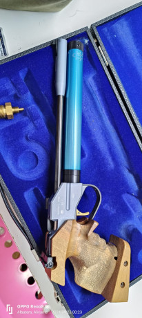 Vendo pistola Morini electronica, cacha M, en perfecto estado, solo la entrego con una botella (revisada 02