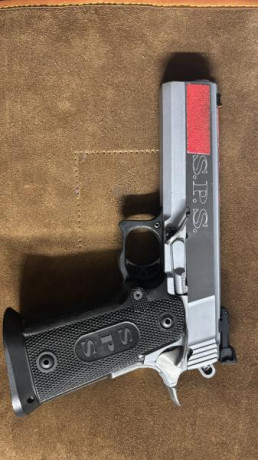 En venta SPS cal. 9mm se entrega con funda de transporte , 5 cargadores SPS, y funda de extraccion rapida 01