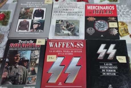 Vendo Libros uniformes alemanes WW2 , en Español, inglés y alemán,seminuevos, desde 20€ interesados más 50