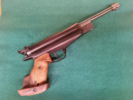 Pistola de precisión FEINWERKBAU 80

Pistola para tiro de precisión de la famosa marca alemana FEINWERKBAU. 02