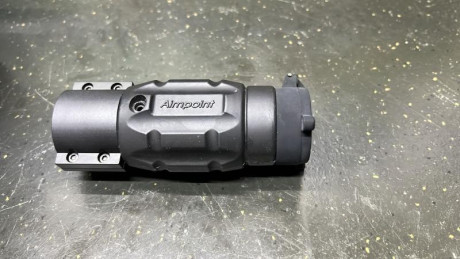 VENDO AIMPOINT COMPM3 CON MAGNIFICADOR 3X. INCLUYE FIJACIONES CARRIL PICATINNY, FUNDA PROTECTORA DE GOMA, 02