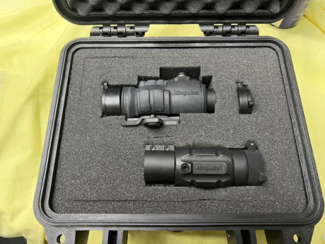 VENDO AIMPOINT COMPM3 CON MAGNIFICADOR 3X. INCLUYE FIJACIONES CARRIL PICATINNY, FUNDA PROTECTORA DE GOMA, 00