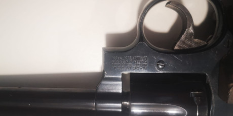 Buenas tardes; pongo a la venta mi revolver Smith & Wesson en calibre 32, de 6 pulgadas. Se trata 11