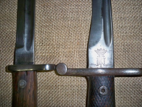 :shock: Acabo de ver en un foro especializado en cuchilleria, que la bayoneta con la que rajan a Rambo 151