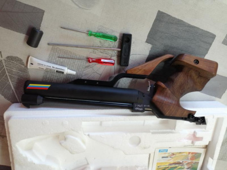   VENDIDA  
Cambio esta pistola de tiro olímpico de aire pre comprimido, se carga muy suave con la palanca 50