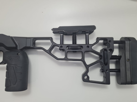 Vendo Chasis MDT ACC Remington 700 SA RH Black 1.200 euros. 
En perfecto estado
Esta en Pamplona 02