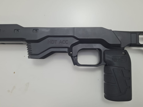 Vendo Chasis MDT ACC Remington 700 SA RH Black 1.200 euros. 
En perfecto estado
Esta en Pamplona 01