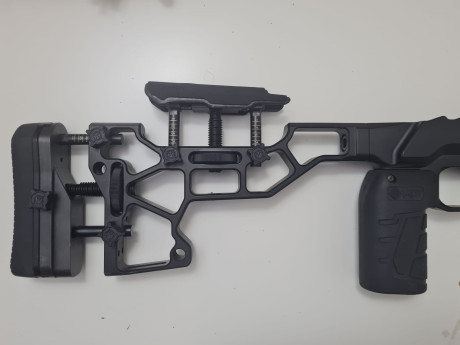Vendo Chasis MDT ACC Remington 700 SA RH Black 1.200 euros. 
En perfecto estado
Esta en Pamplona 10
