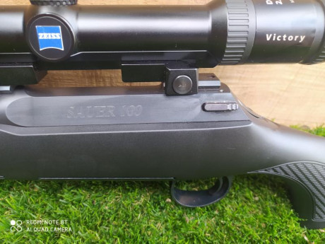   Buenas tardes

Pongo en venta un rifle Sauer modelo 100 Classic XT en calibre 8x57IS.

Cañón de 56 cm 00