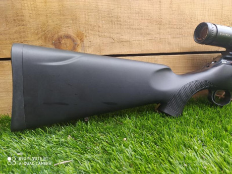   Buenas tardes

Pongo en venta un rifle Sauer modelo 100 Classic XT en calibre 8x57IS.

Cañón de 56 cm 22
