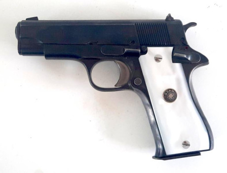 Vendo pistola STAR BM 9mm en excelente estado. Se la compré a un Guardia Civil en diciembre de 2011. No 00