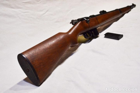 Envío fotos escríbeme si te interesa al 636847084. El rifle está operativo pero para repasar. Buen aspecto, 22