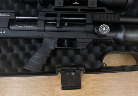 SE VENDE FX MAVERICK SNIPER 5,5

Carabina con muy poco uso, prácticamente nueva, no ha tirado ni la caja 02