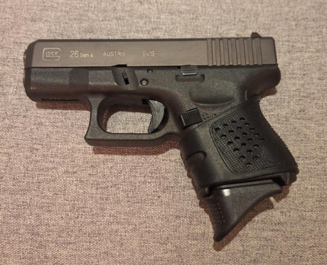 Buenas compañeros.
Vendo mi Glock 26 generación 4, prácticamente nueva. Ha disparado 6 cargadores y siempre 01