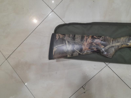 Escopeta apenas usada, Perfecto estado y funcionamiento. Cañón de 90cm de 1 estrella, con alza y punto 00