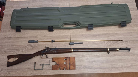 Vendo rifle zuave 1863 match  calibre 58 cañon de 7 estrias, seminuevo usado muy pocas veces esta como 10