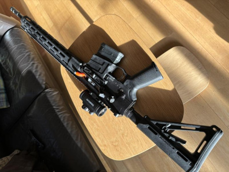 Se vende este rifle prácticamente nuevo, tiene 9meses(120 disparos).Se puede ver y probar el Barcelona. 01