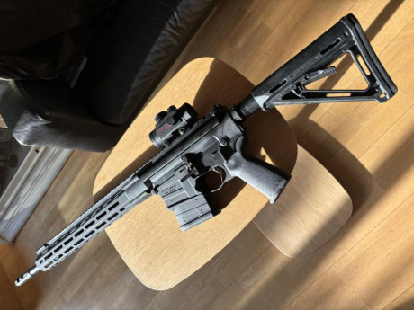 Se vende este rifle prácticamente nuevo, tiene 9meses(120 disparos).Se puede ver y probar el Barcelona. 00