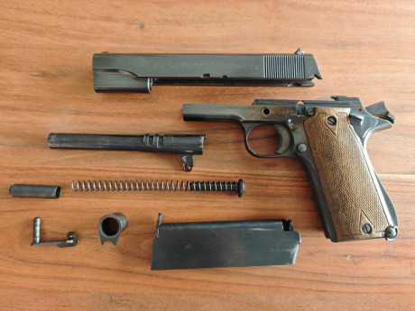 Se vende pistola Star B del calibre 9mm parabellum con año de fabricación 1943. El arma a nivel estético 00