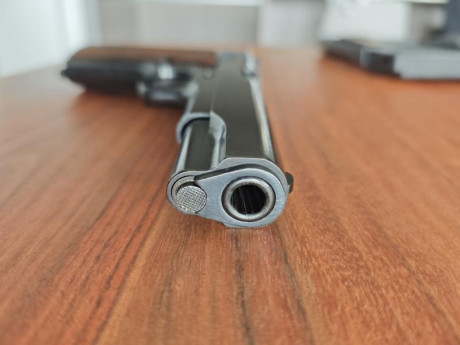 Se vende pistola Star B del calibre 9mm parabellum con año de fabricación 1943. El arma a nivel estético 11