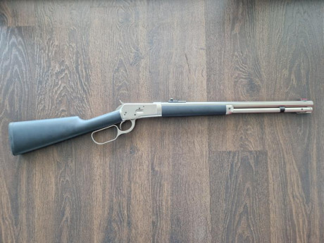 **Vendido**Vuelvo a poner a la venta este rifle, precioso y sin uso. Impecable sin ningún pero.
Rifle 00