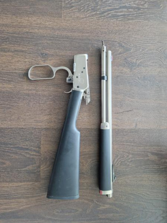 **Vendido**Vuelvo a poner a la venta este rifle, precioso y sin uso. Impecable sin ningún pero.
Rifle 12