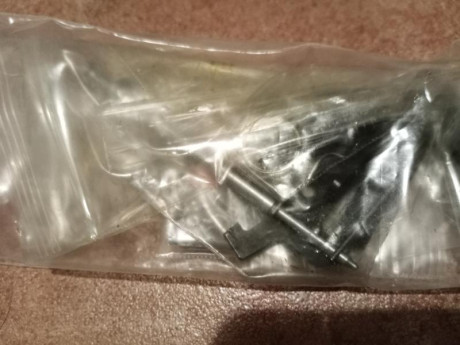 Vendo Sabre Defense XR15, cañon semipesado de 16", guardamanos bootleg, culata, pistolete y guardamonte 10