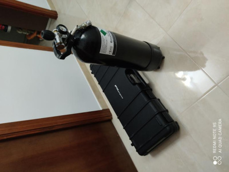 Vendo equipo completo FX Impact  con calibre 6'35 y 7'62 más visor ,scuba de carga ,latiguillo todo lo 00
