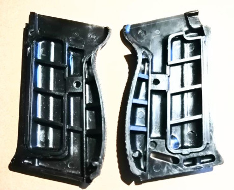 Se venden cachas de walther P 38, en buen estado.
Se pueden ver en La Coruña.
50 euros. 01