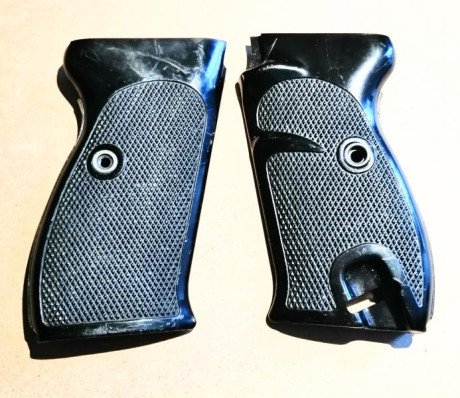 Se venden cachas de walther P 38, en buen estado.
Se pueden ver en La Coruña.
50 euros. 00