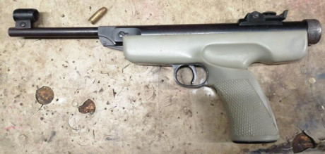 Vendo está Diana mod.5. calibre 4,5mm.
Funciona correctamente, está en Barcelona ciudad y pido por ella 00