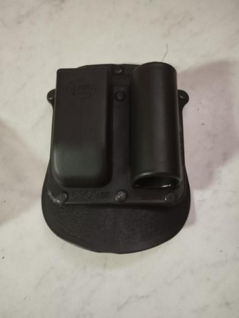 Vendo fundas Vega Hoster para pistola revolver paisano con clip de seguridad, precio 25€ y funda portacargador 11