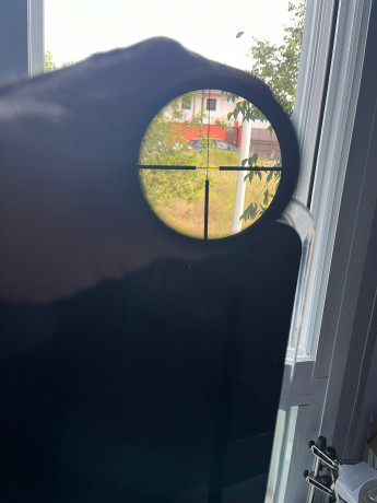 Vendo visor de batida en muy buen estado, se trata de un Leupold European 30 de 1,25 a 4 X 20. Precio 02
