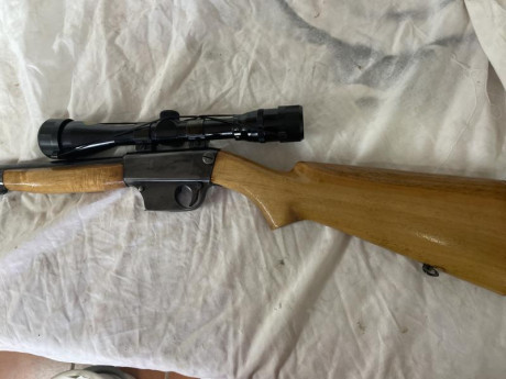 Vendo carabina Unique .22 Modelo X51 bis.
Carabina de fabricación francesa, Hendaya, con años de antigüedad 00