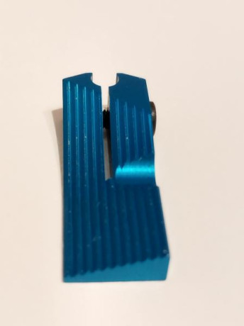 Se vende Gatíllo Lottes  Putter SE, edición limitada  para tiradores diestros 
Como nuevo, y en su caja. 02