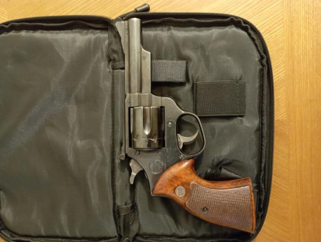 Revolver Astra de 4 pulgadas, calibre 357. Perfecto estado de tiro
225€ en Pontevedra
679874712 00