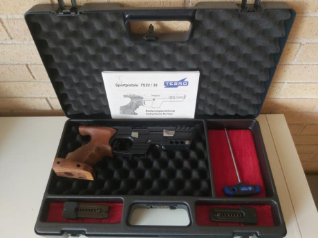 Se vende Tesro Ts 32-3 pro IMPOLUTA.
Unico propietario.
Muy poco uso.
Un cargador está sin estrenar.
Punto 02
