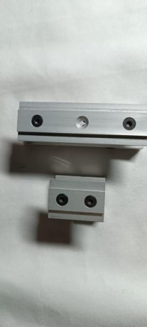 Vendo elevadores de miras CENTRA Block Máx en perfecto estado. 
Precio 100€ portes incluidos.
Interesados 00