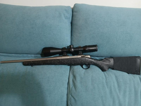 Vendo este conjunto compuesto por un rifle Bergara extreme  Hunter en calibre 6, 5 creedmor y un visor 00