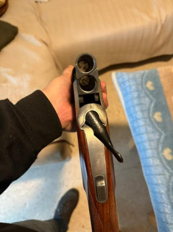 Pongo en venta la escopeta de un amigo se trata de una laurona trap muy bien conservada , es expulsora 01