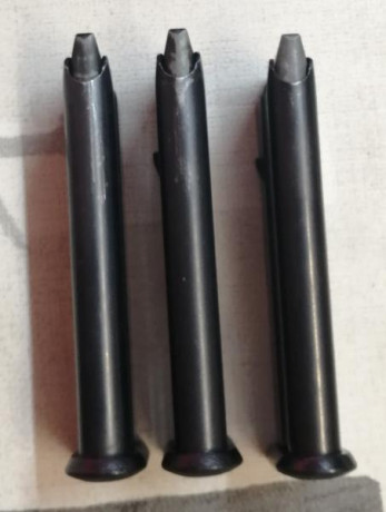 Un amigo me ha pedido que le venda estos cargadores para anschutz 520 y 525, todos ellos son de 2 mano, 10