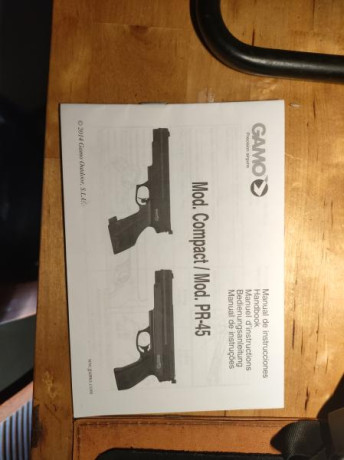 La otra noche, el Gran Espíritu me sugirió que ya iba siendo hora de probar alguna pistola de más nivel 90