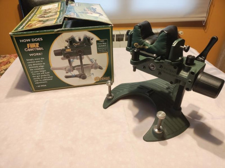 Vendo torreta Fire Control front Rest de CALDWELL, nueva nunca se utilizó como se puede apreciar en las 01