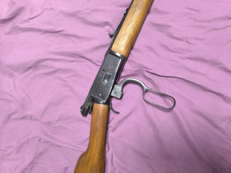 Vendo rifle palanquero 357 Magnum también. Se puede usar con munición del 38. En perfecto estado como 02