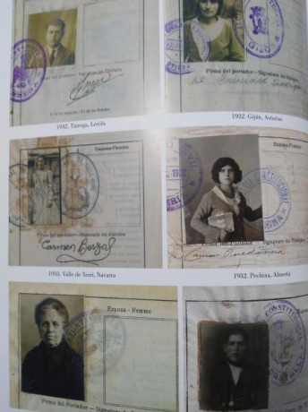  EN RECUERDO Y HOMENAJE A LOS QUE YA NO ESTÁN. 

Si pones en  GOOGLE    PASAPORTES EN LA MEMORIA   da 141