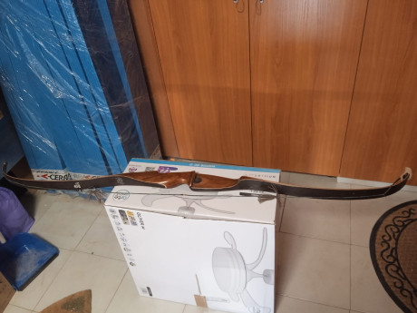 Buenas tardes, compañeros, un amigo que no está registrado en el foro me pide que le ponga en venta dos 10