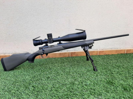 Weatherby Vanguard S2 en calibre 257 Weatherby Magnum en impecable estado de uso con visor Discoveryopt 00